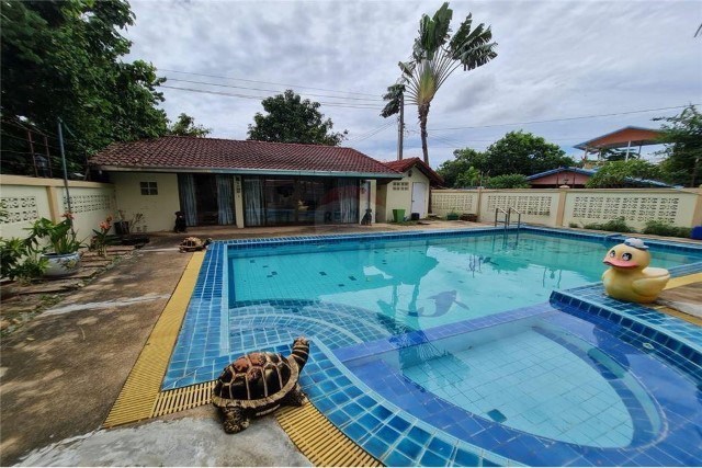 ขายบ้านพร้อมสระว่ายน้ำ - บ้าน - East Pattaya - Pattaya East